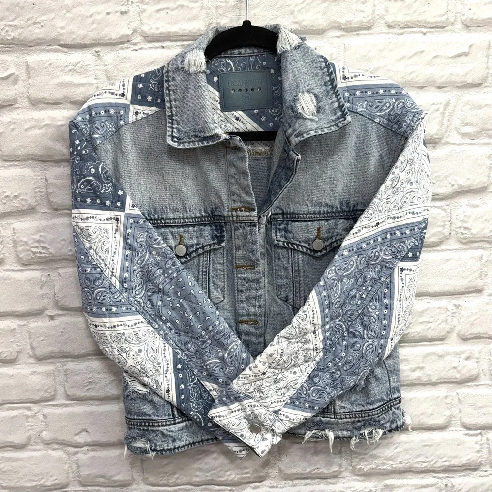 BlankNYC Anthropology Ladies Distressed Denim Blue Jean Jacket Size XS Patchwork